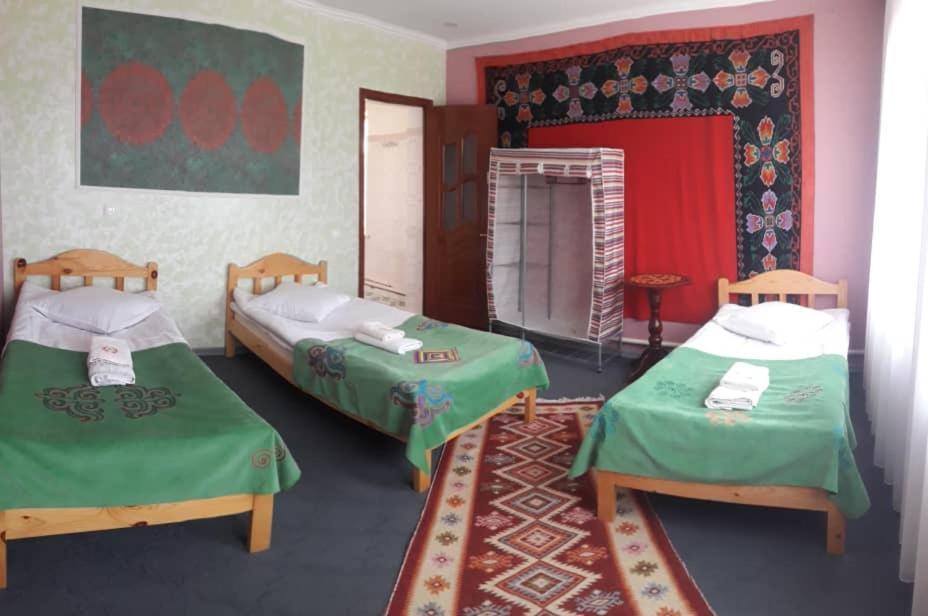 Guest House Emily Bokonbayevo Extérieur photo