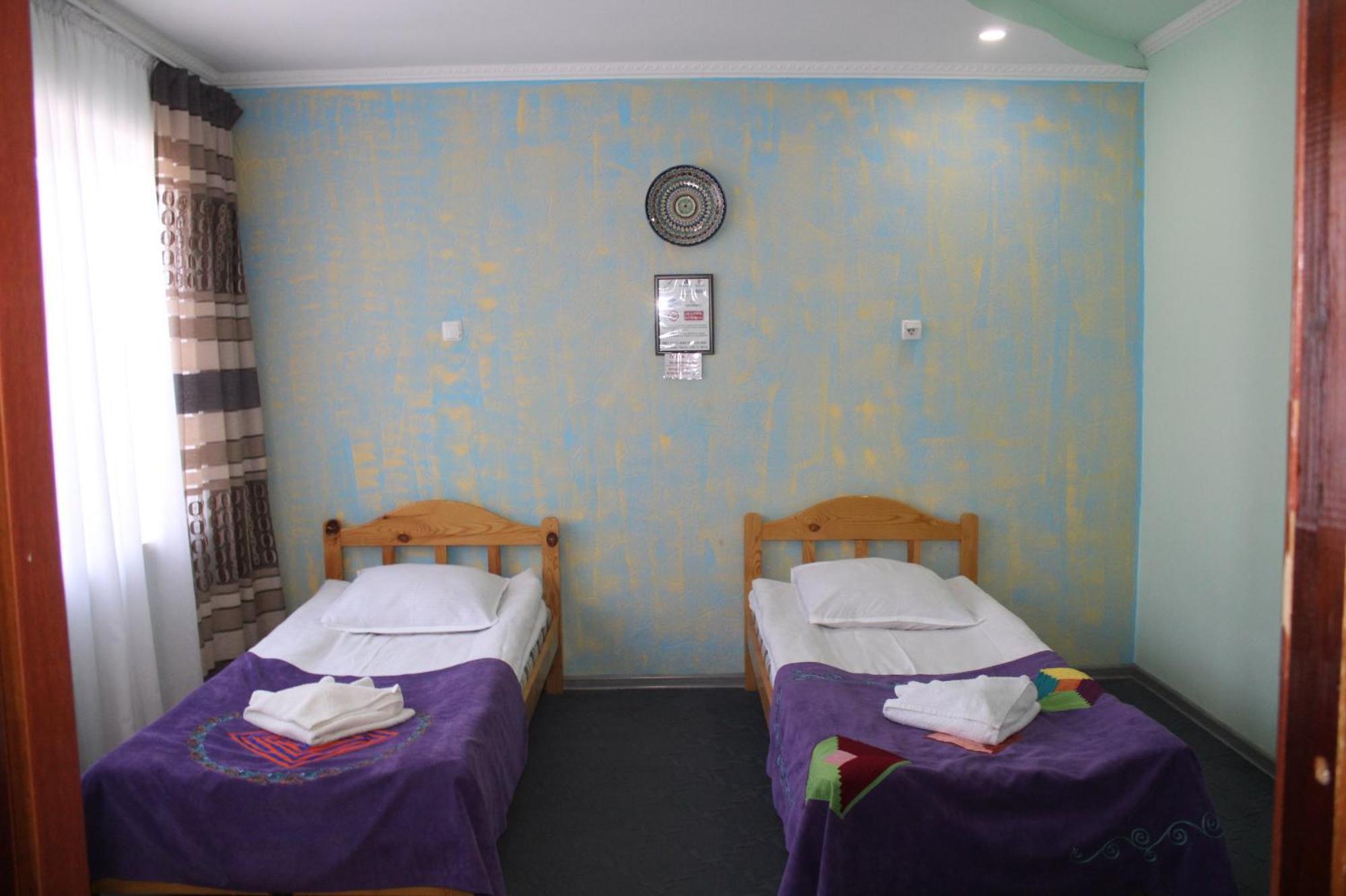 Guest House Emily Bokonbayevo Extérieur photo