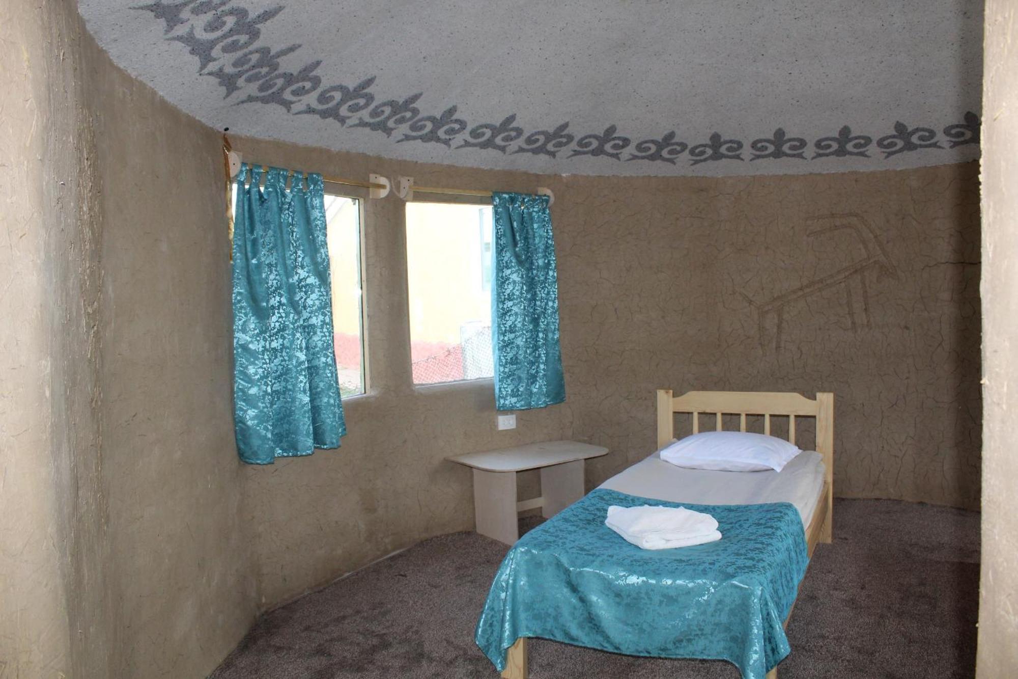 Guest House Emily Bokonbayevo Extérieur photo