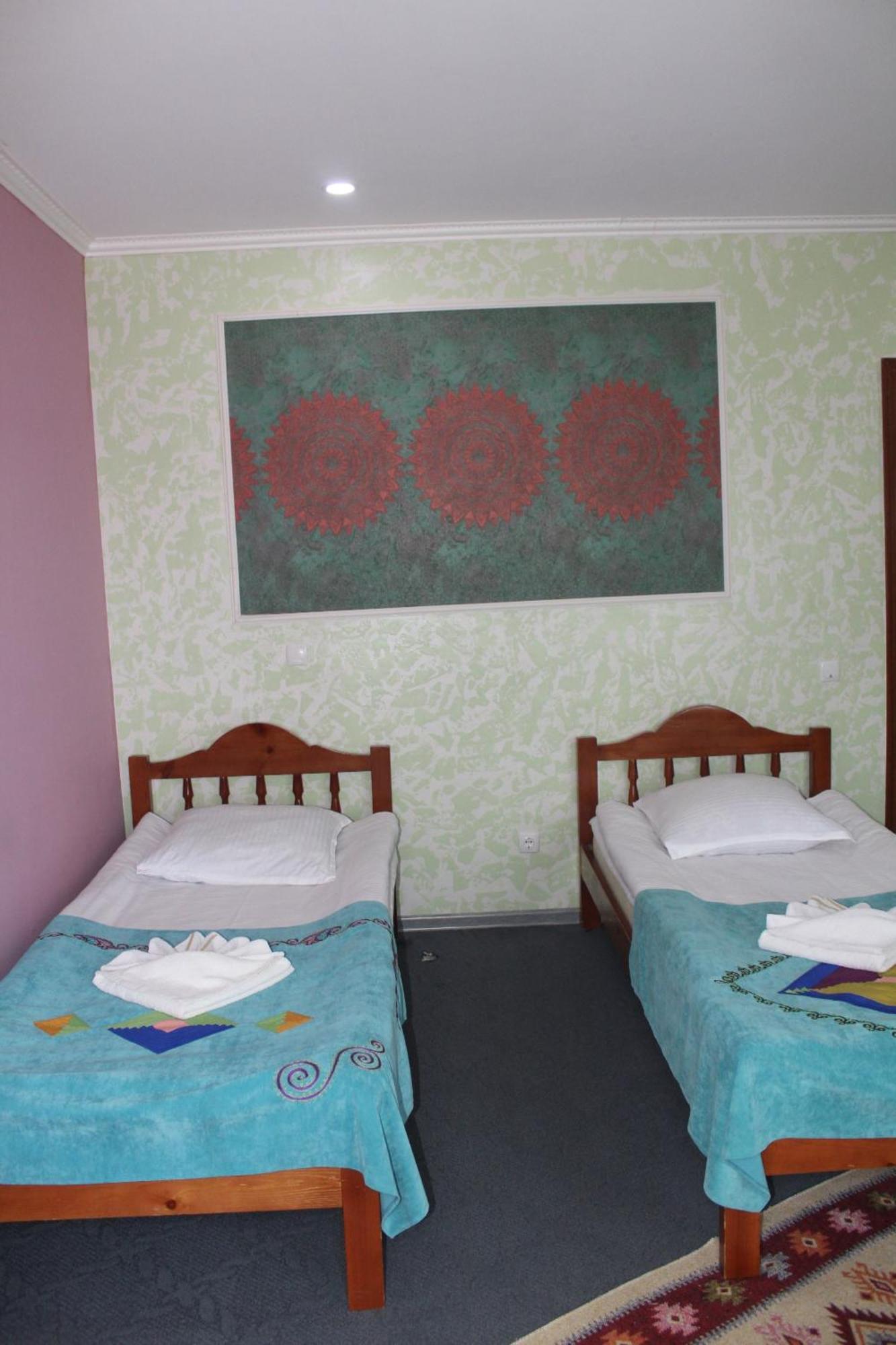 Guest House Emily Bokonbayevo Extérieur photo