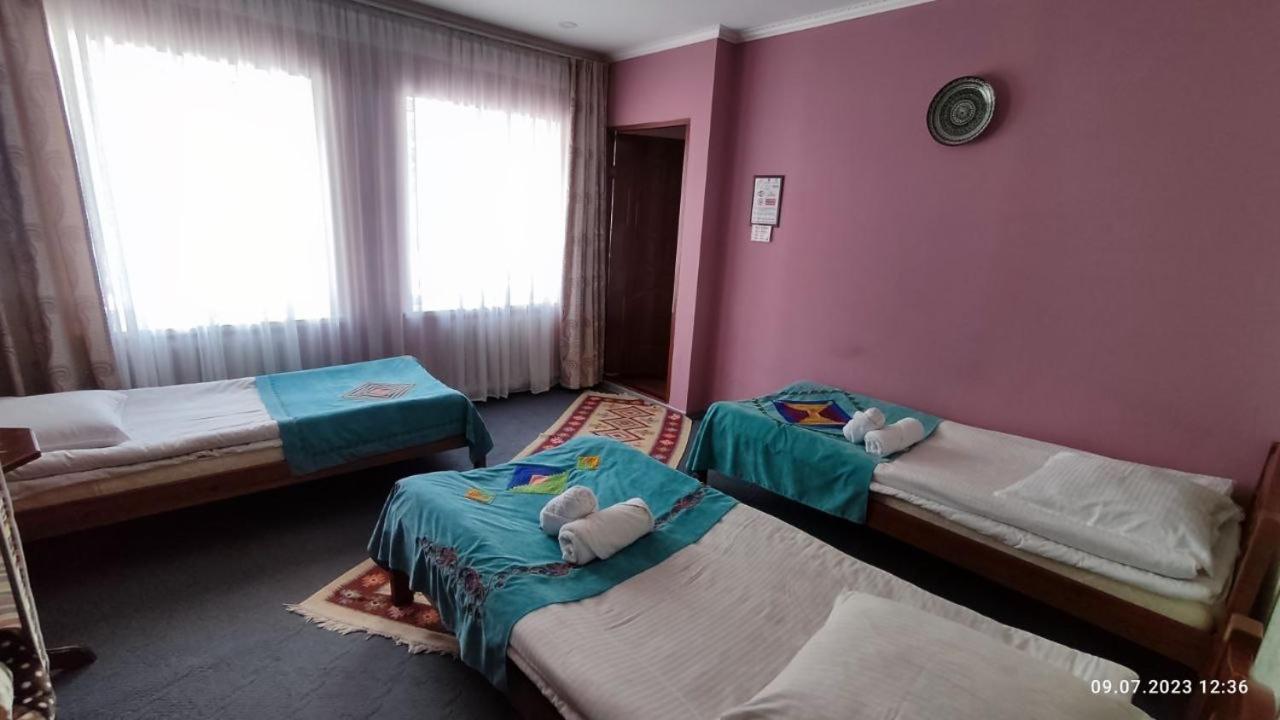 Guest House Emily Bokonbayevo Extérieur photo