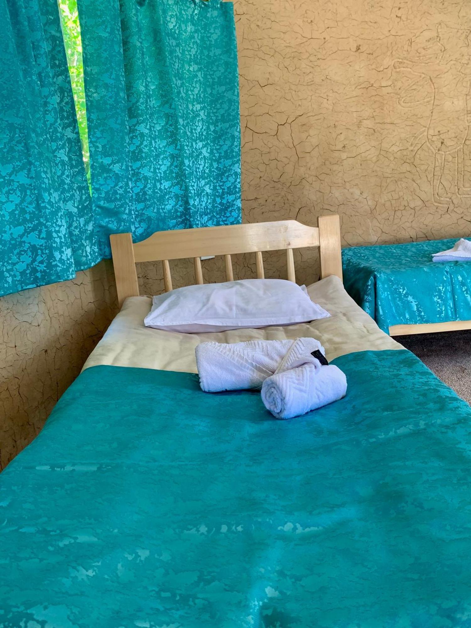 Guest House Emily Bokonbayevo Extérieur photo